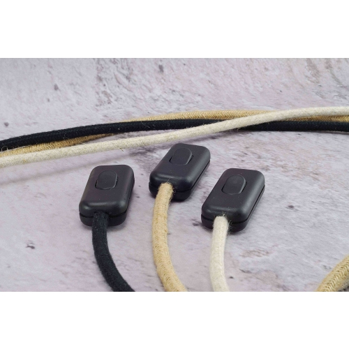 czarny wyłącznik na kabel